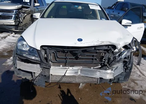 2013 Mercedes-Benz C 250 Sport from USA, damaged, VIN WDDGF4HB2DR256867